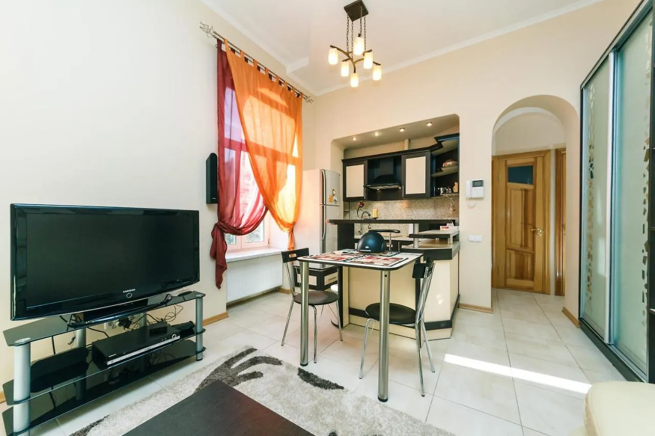 Savanna Apartment 2Room Kyiv Centre 0*,  Ukraine